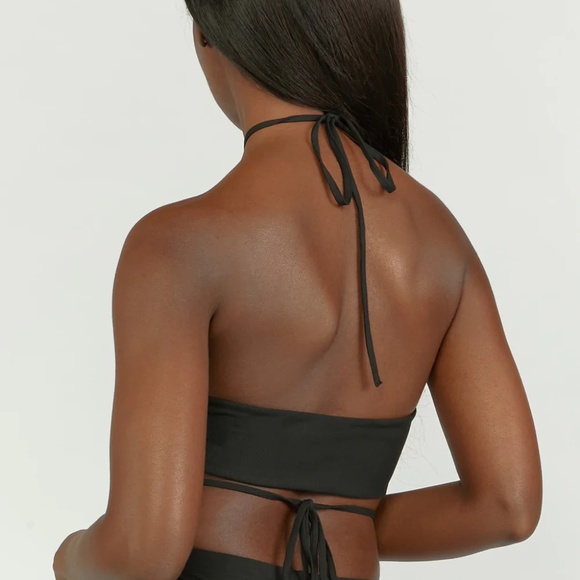 Pointed Hem Halter Tank - Picture 3 of 4